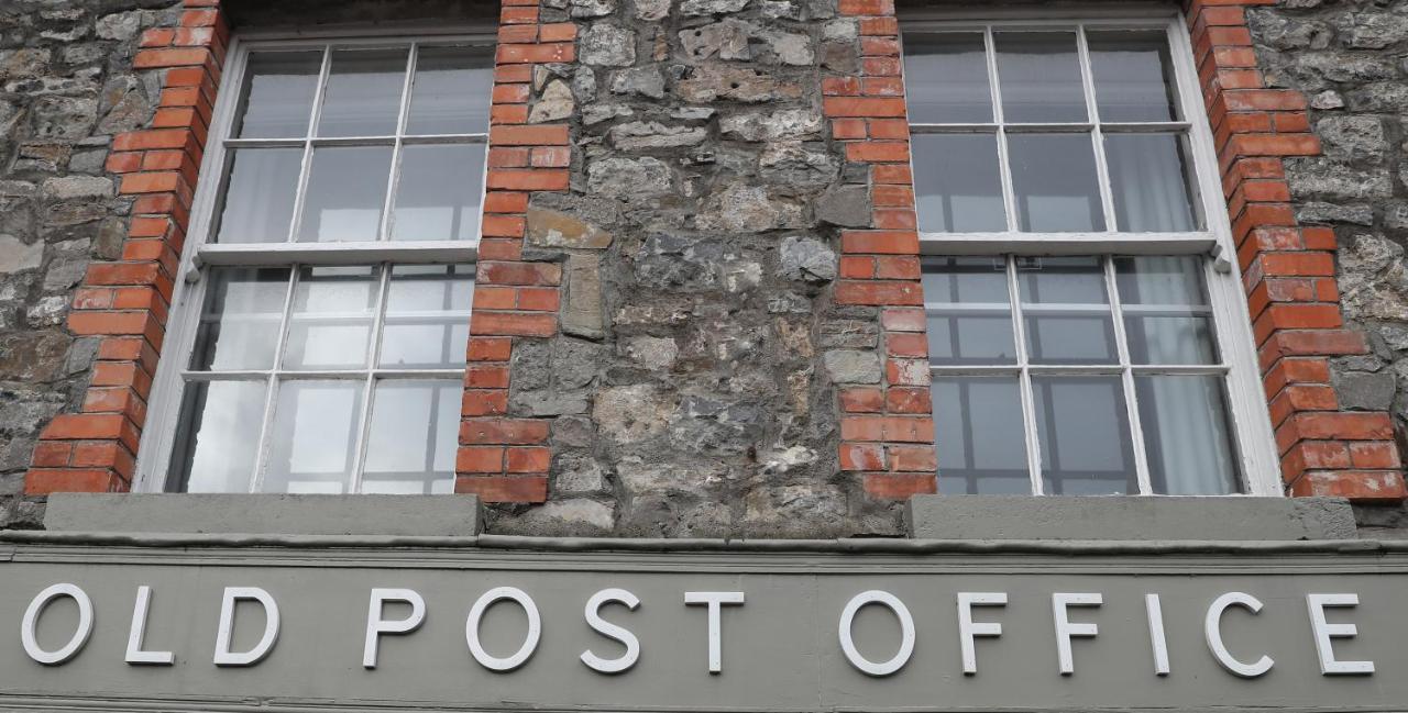 فندق Old Post Office سلان المظهر الخارجي الصورة